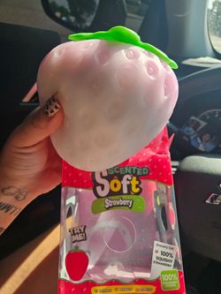 Jumbo strawberry