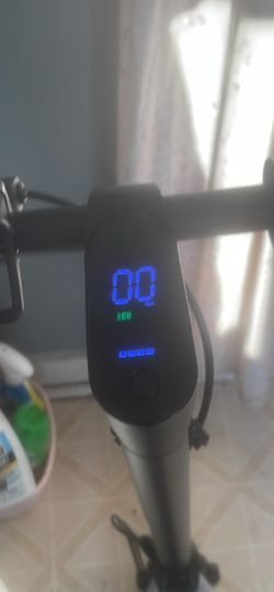 E-Scooter (Charger Included)