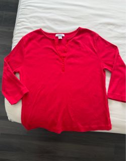 Women’s long sleeve