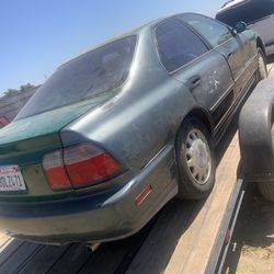 Parting Out 1998 Honda Accord 