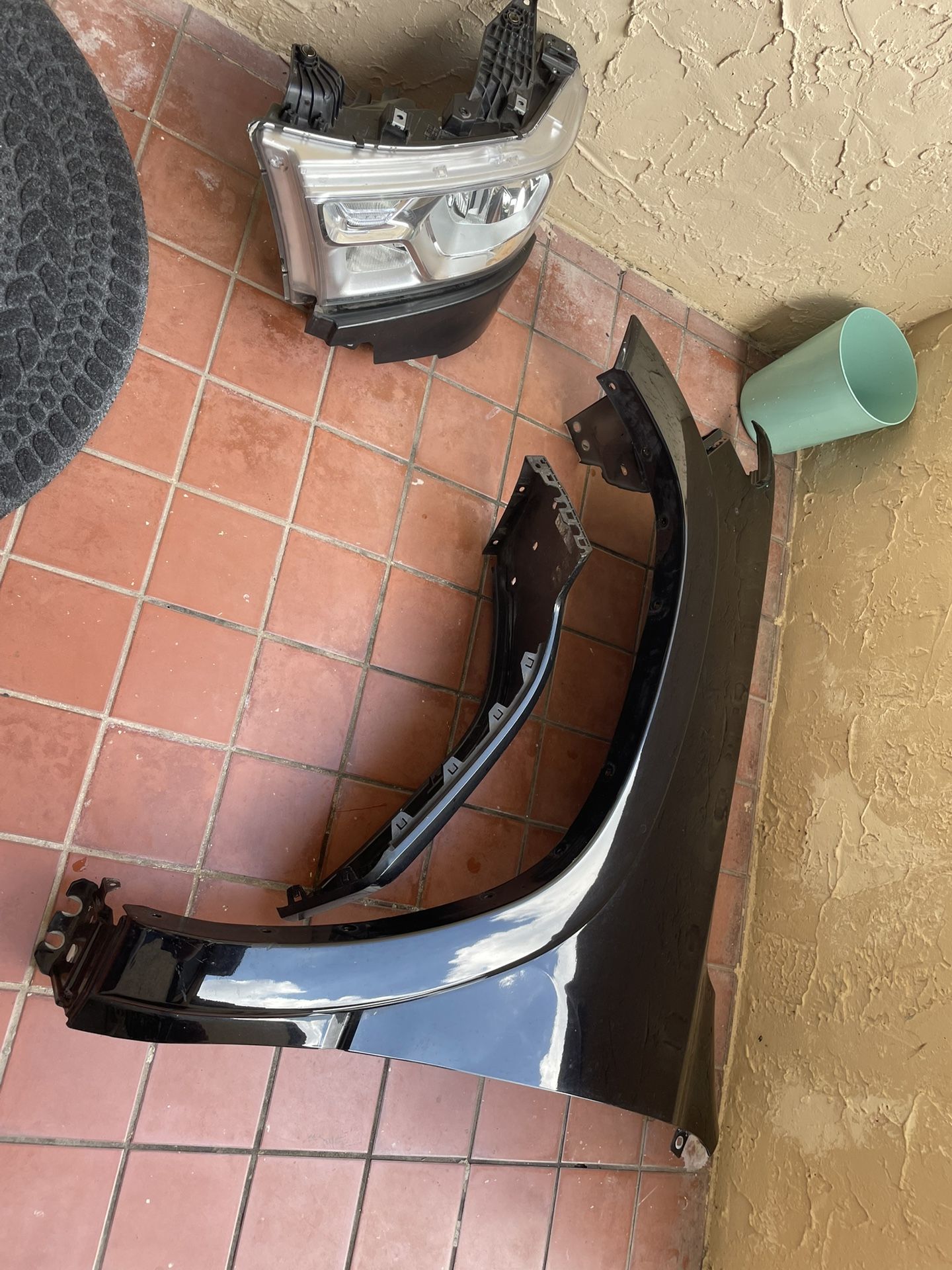 2019-2025 Ram 1500 5gnr. Parts