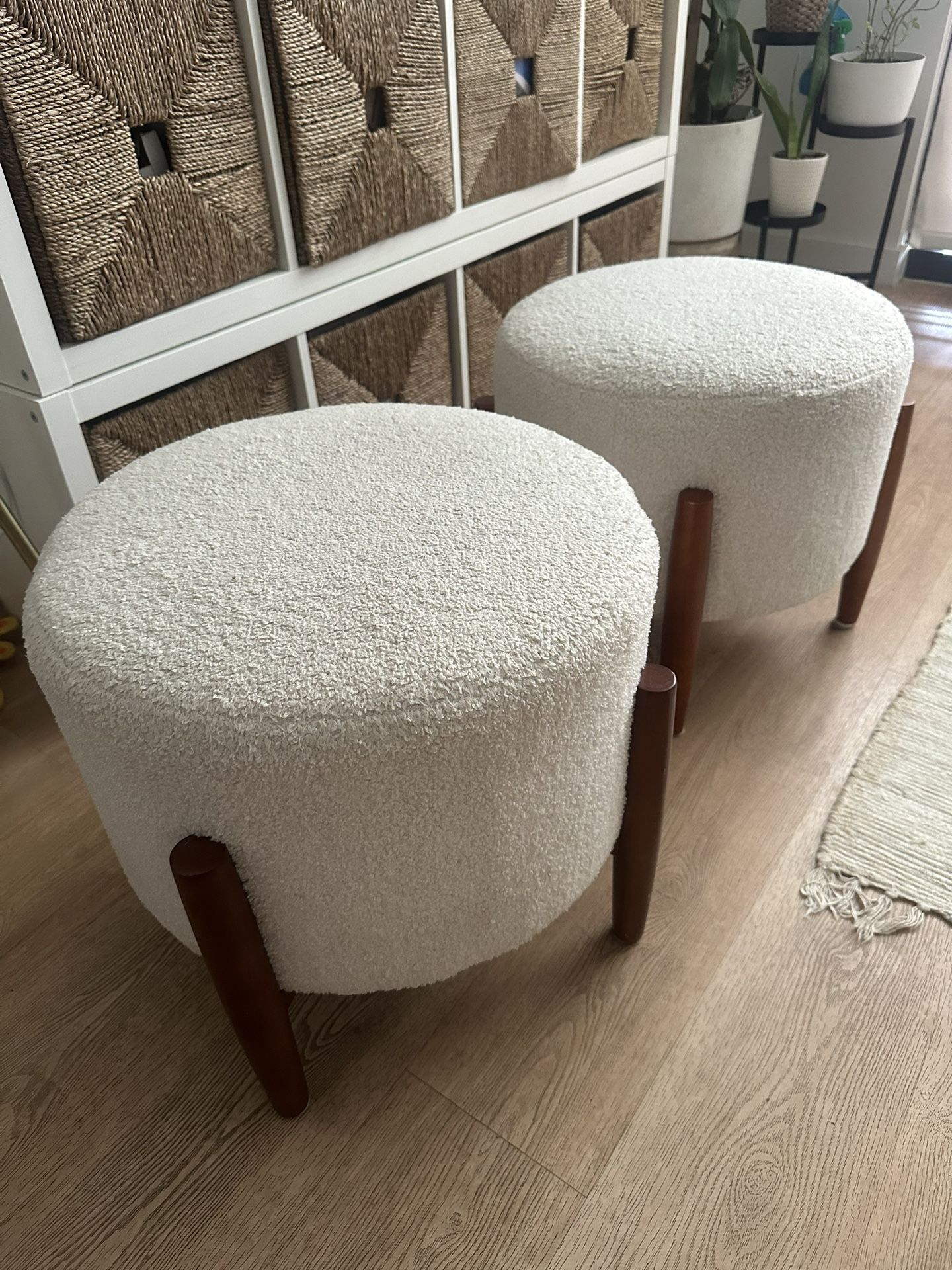Set Of Ottoman