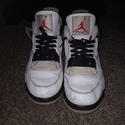 Jordan 4s