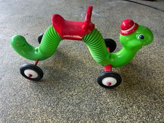 Radio Flyer Inchworm Ride-On Toy