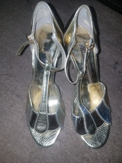 Free Chinese laundry women heels size 7