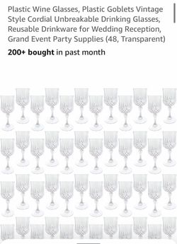 Champaign plastic cups
