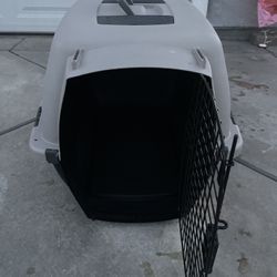 25X17X17 Small Plastic Dog Or Cat Carrier