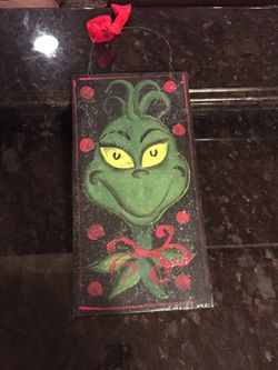 The grinch wall decor