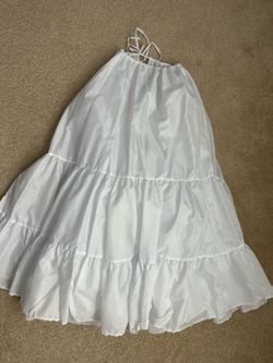 Size s/m white crinoline pettiskirt