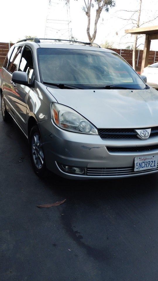 Toyota Sienna