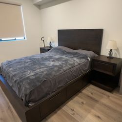 Pierce Espresso Black Queen Wood Platform Bed