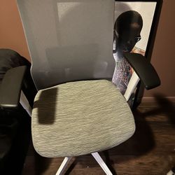 Computer chair