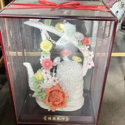 Chinese Gorgeous Ceramic Floral Basket 