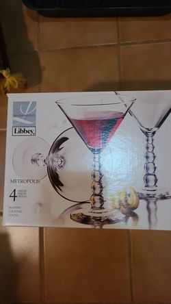 Set of 4 new cocktail glasses