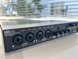 Yamaha UR44 Audio Interface with original power adaptor.