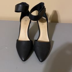 Black High Heel Shoes