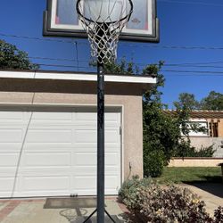 Basketball Hoop 