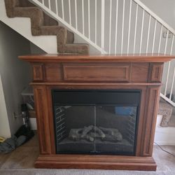 SOLID WOOD LARGE ELECTRIC FIREPLACE W/MANTEL 