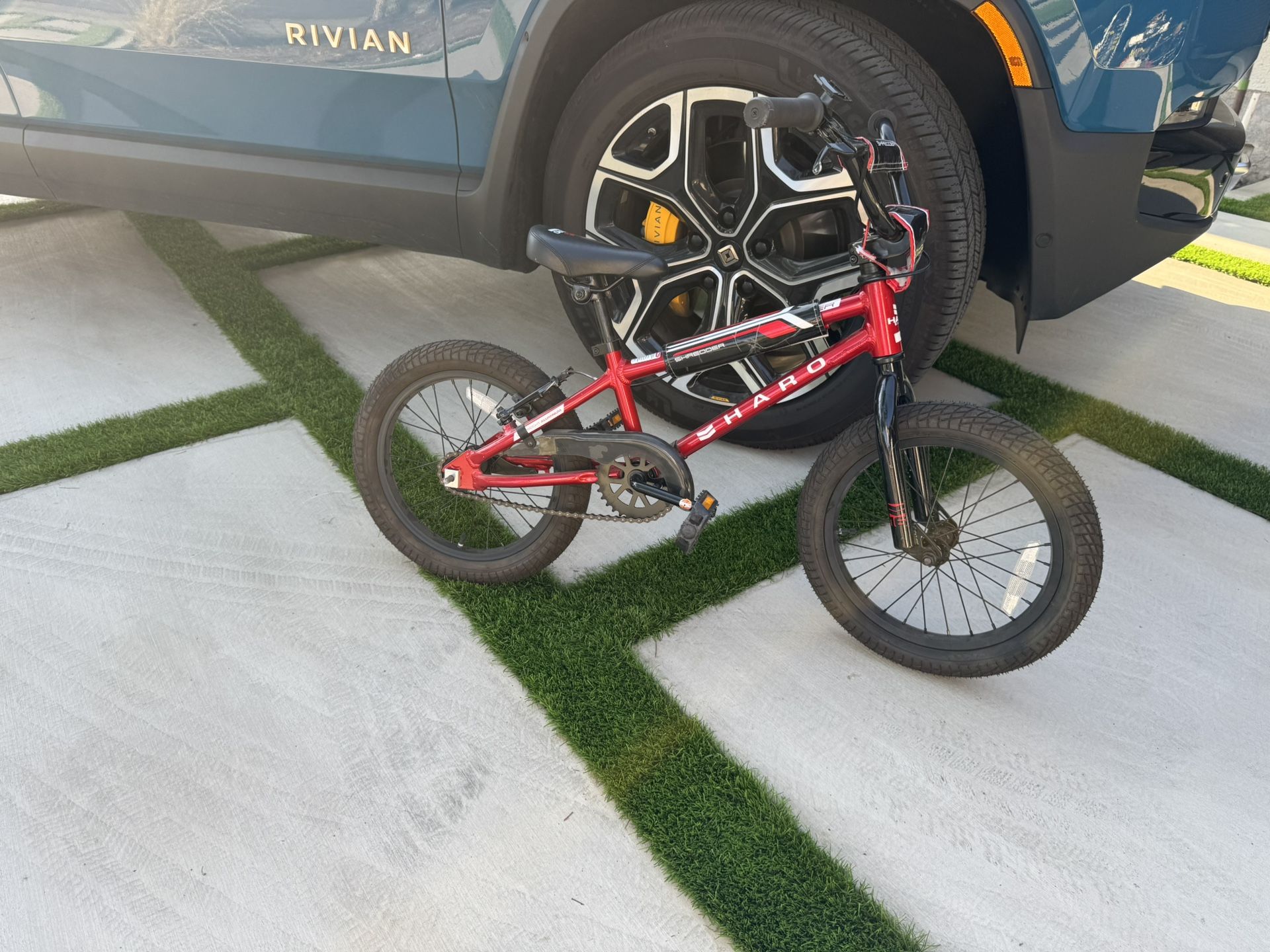Haro Shredder 16” Kids’ Bike