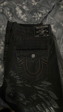 RICKY STUDDED HORSESHOE WING STRAIGHT JEAN