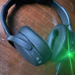 Skullcandy Venue Over The Year Headphones Like New!