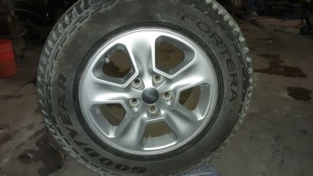 Jeep Cherokee Goodyear Tires Size 17 Rims/tires