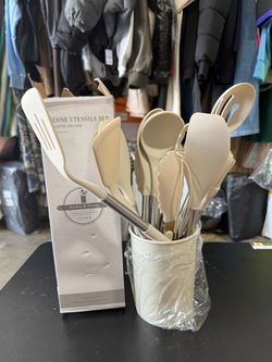 12 Pieces Silicone Utensils Set