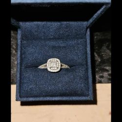 3/4 Carat Limited Edition Zales Disney Enchanted Beauty And The Beast Engagement Ring