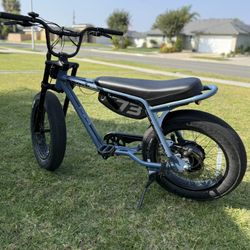 Super 73 Z-Miami Panthro blue ——NO TRADES—-(610 Miles)
