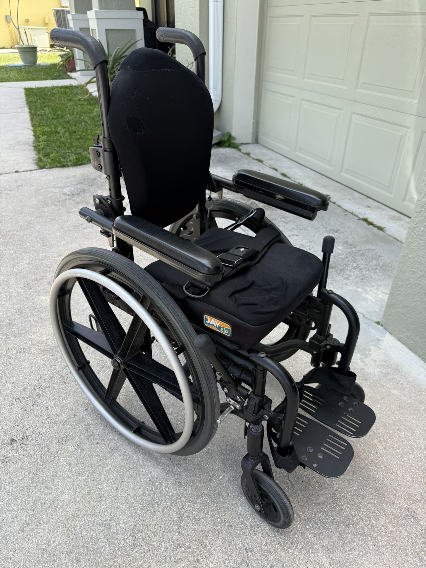 Jay J3 Wheelchair