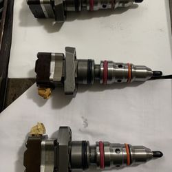 2000 Ford 7.3 Injectors (3) Total New