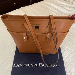 DOONEY & BOURKE NANA Saffiano Natural Double Pocket Tote, Leather Zip  Satchels for Sale in Pasadena, TX - OfferUp