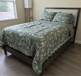 Full size bed with mattress box spring