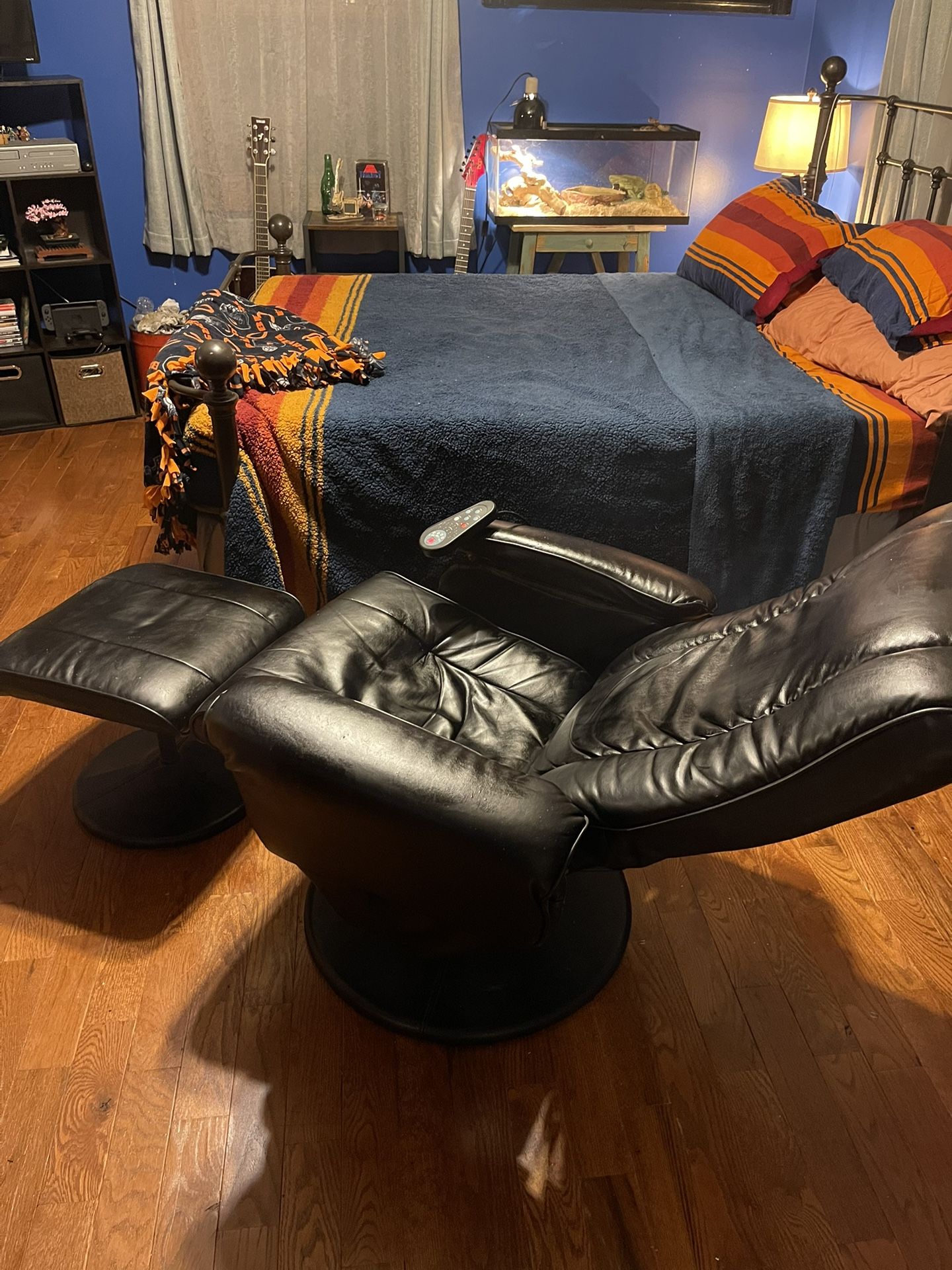 Black Leather Massage Chair W Foot Stool