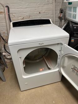 Whirlpool Cabrio Front-Load Dryer White