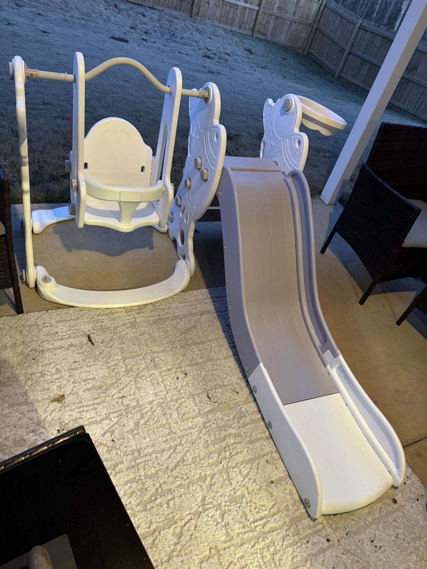 En venta Kids Slide and Swing Set, Toddler Slide with Basketball Hoop, Swing, Outdoor Indoor Playgro