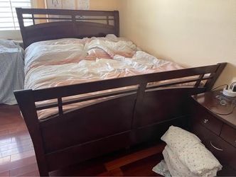 Queen Bed Set
