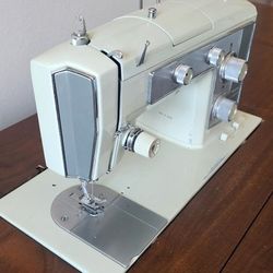 Vintage Kenmore In Table Sewing Machine