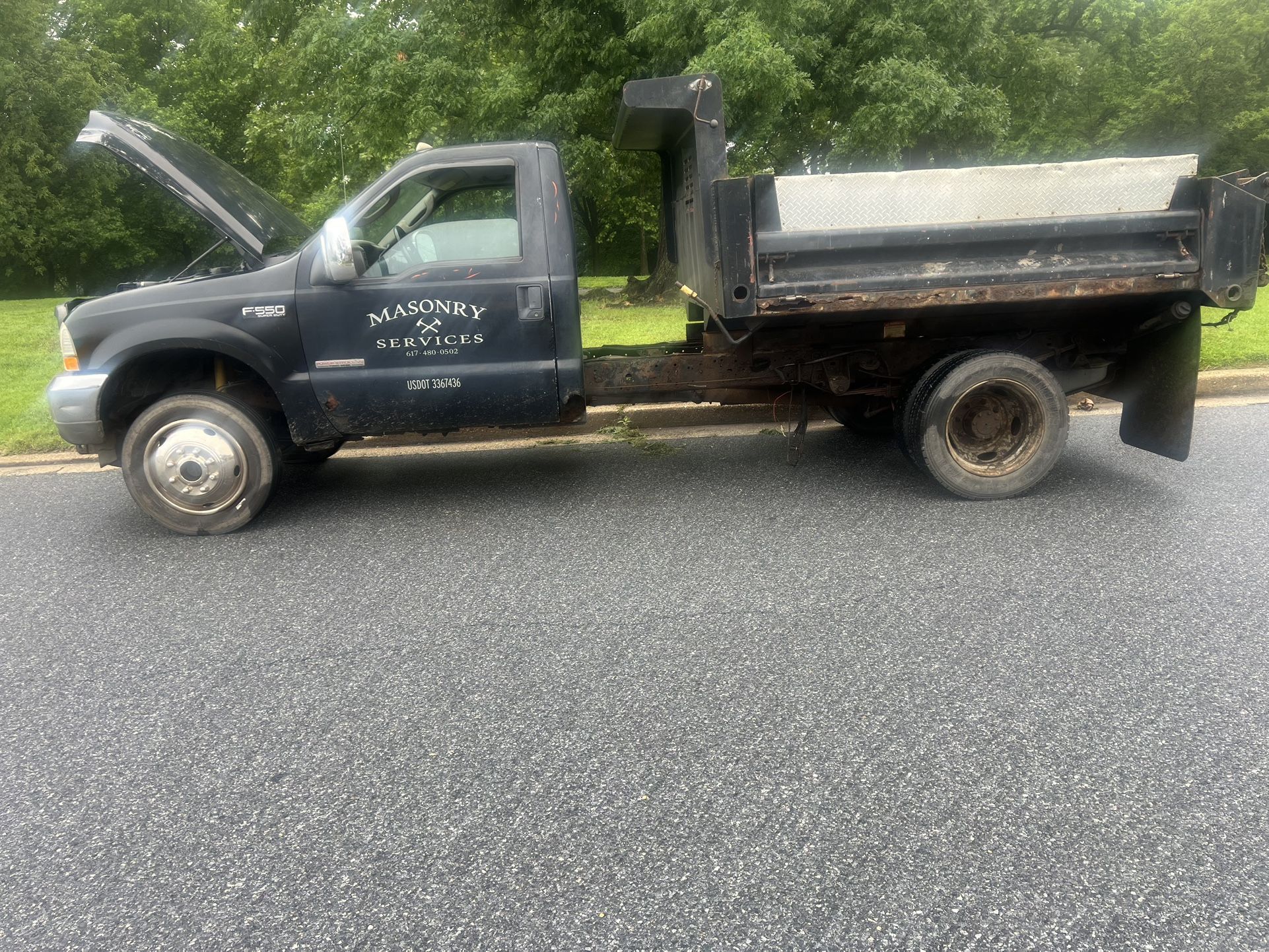 2004 Ford 550