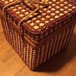Vintage Wicker Picnic Basket 