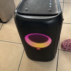 JBL PARTY BOX 100 PORTABLE SPEAKER