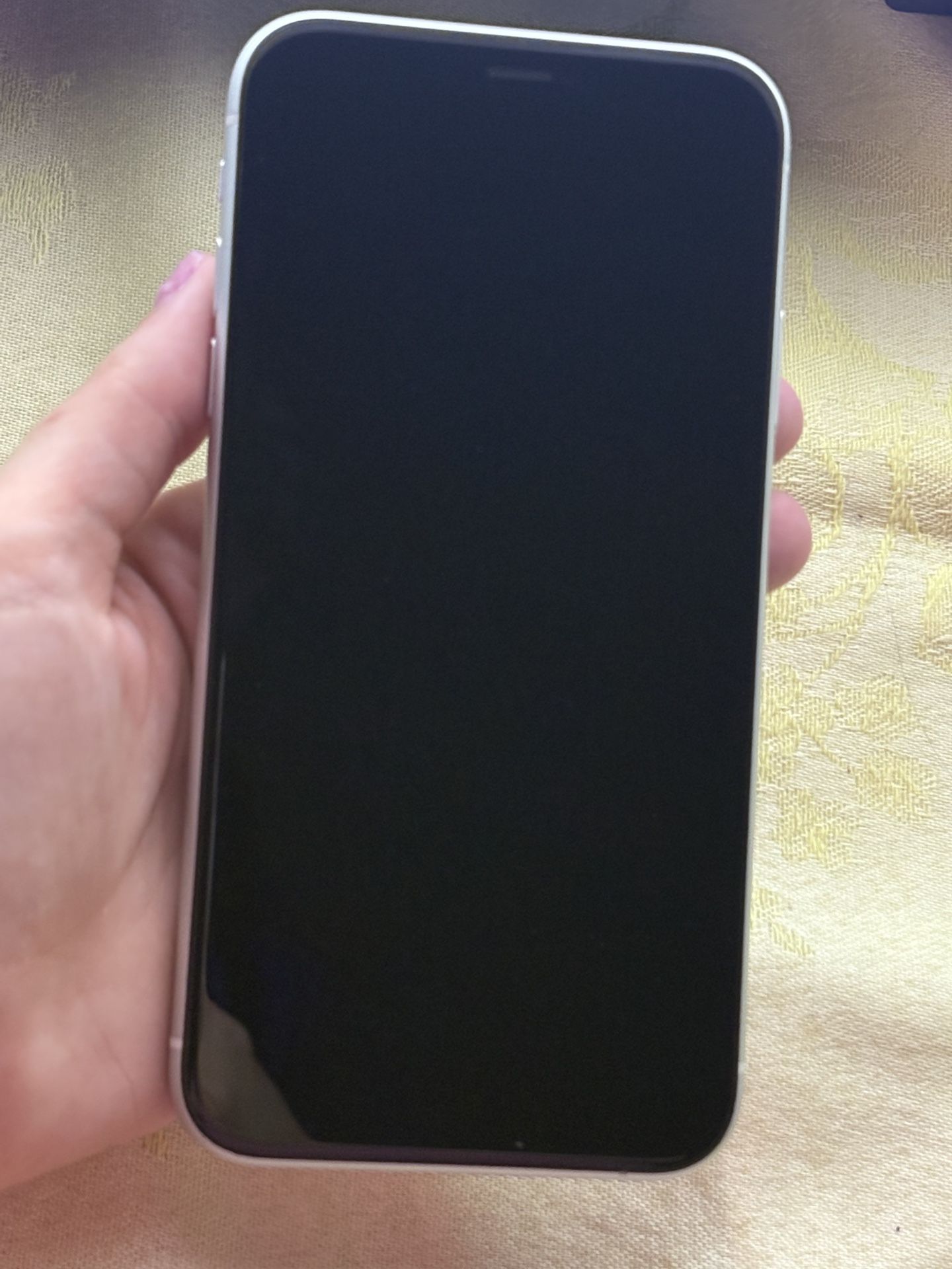 iPhone XR 64G AT&T 