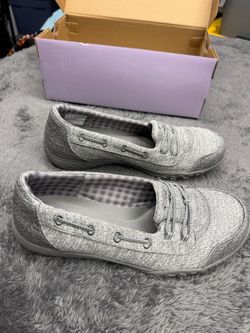 Skechers Breathe-Easy, Good Influence Air Cooled Memory Foam Shoes, Size Women's Size 9! Worn once.