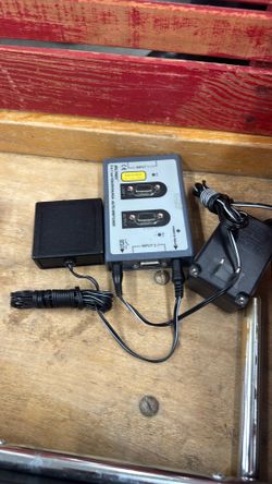 Altinex DA1917SX Auto Switcher With AC Adapter SVGA/VGA/XGA
