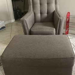 Excellent Condition Sofa Set