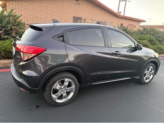 2018 HONDA HR-V. Smog check ready plate 2027