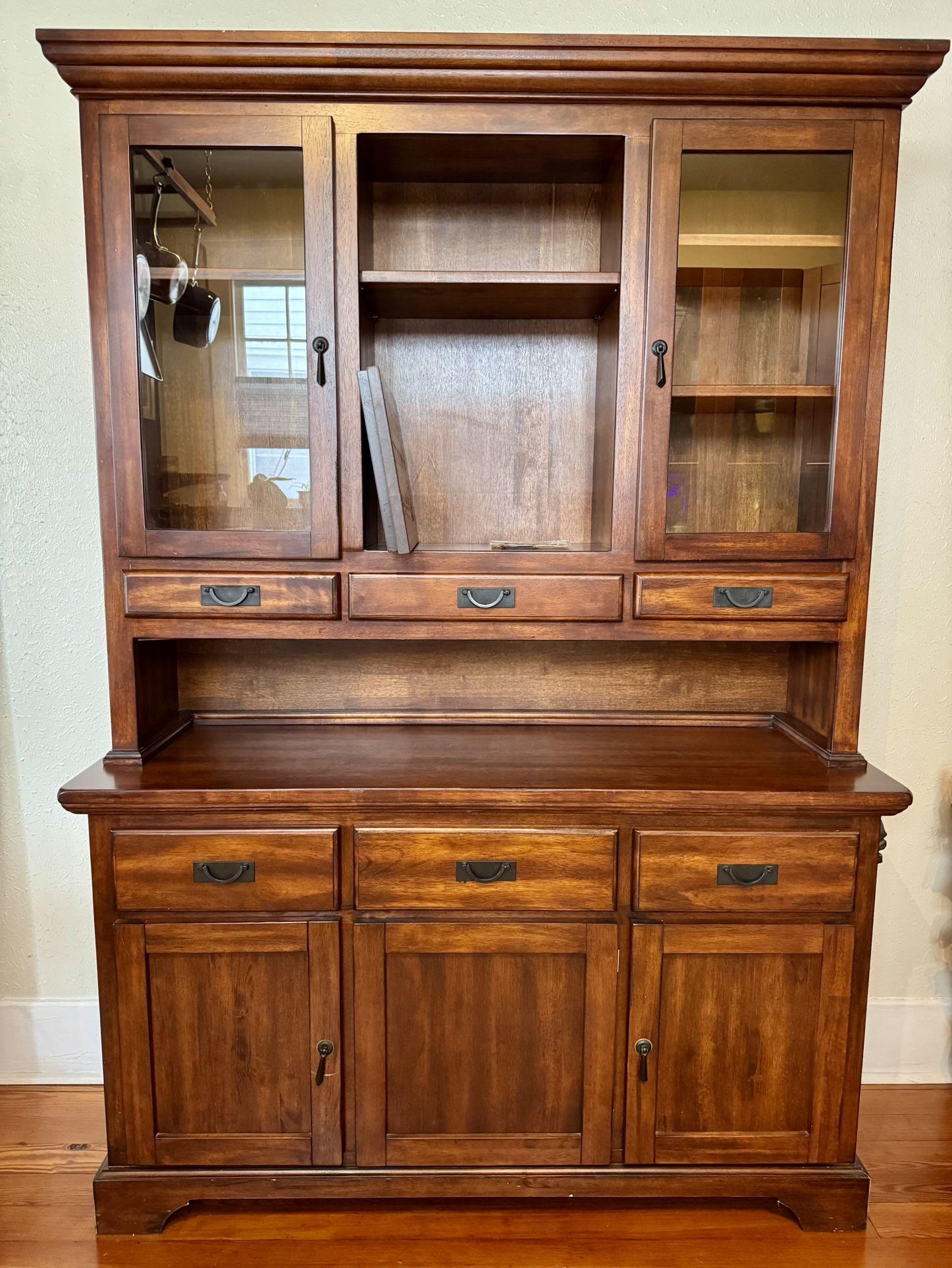 Pier One Cabinet and Hutch