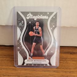 Wembanyama RC Rookie MAGICIAN short Print Insert San Antonio SPURS 