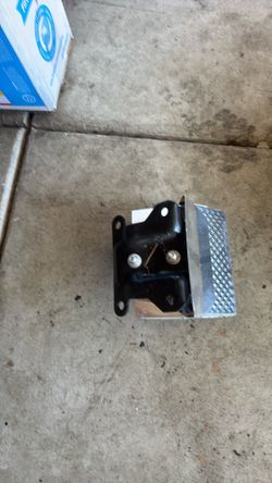 Both motor mounts for a 2010 Chevy Silverado