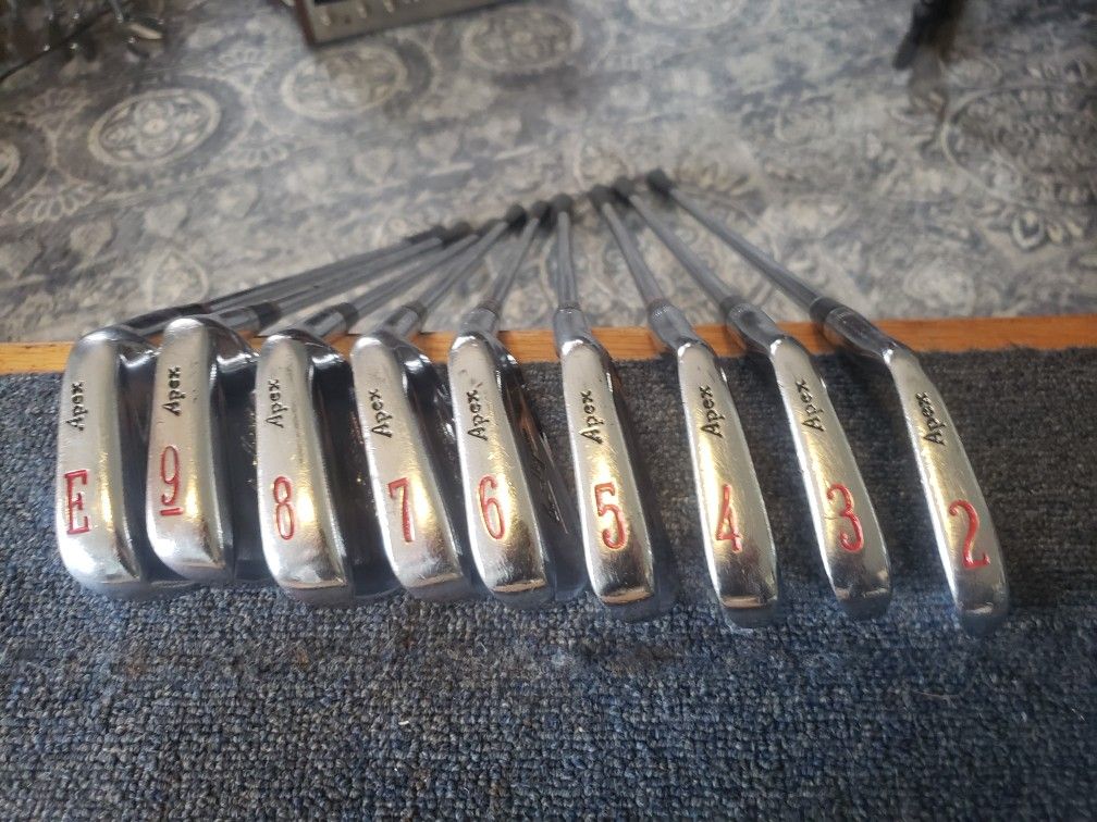 Beautiful Set Ben Hogan Apex Redline Irons
